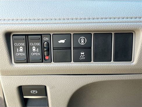 Used 2022 Honda Odyssey EX-L image 10