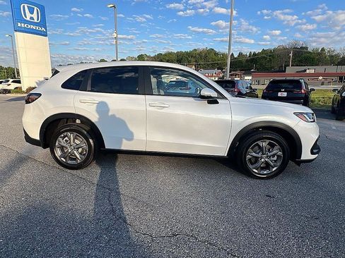 New 2027 Honda HR-V LX image 3