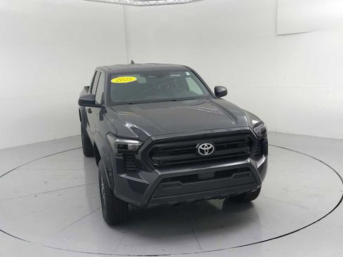 Used 2025 Toyota Tacoma SR image 2