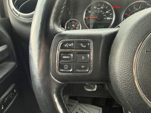 Used 2016 Jeep Wrangler Unlimited Sahara w/ Connectivity Group AWD/4WD image 20