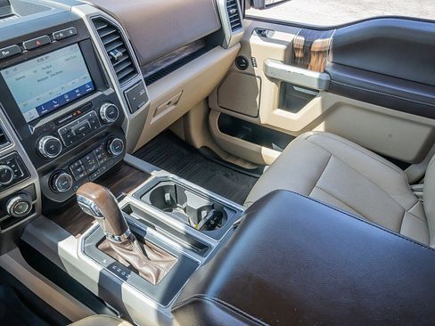 Used 2020 Ford F150 Lariat w/ Trailer Tow Package AWD/4WD image 25