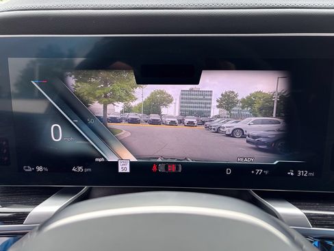 Used 2026 BMW i7 xDrive60 AWD/4WD image 36