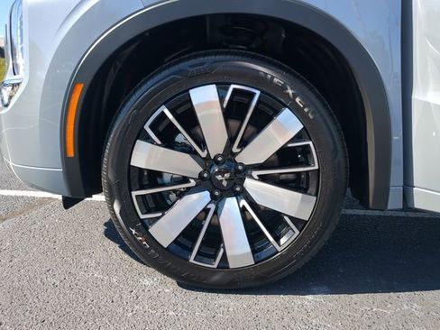 New 2026 Mitsubishi Outlander SEL AWD/4WD image 38