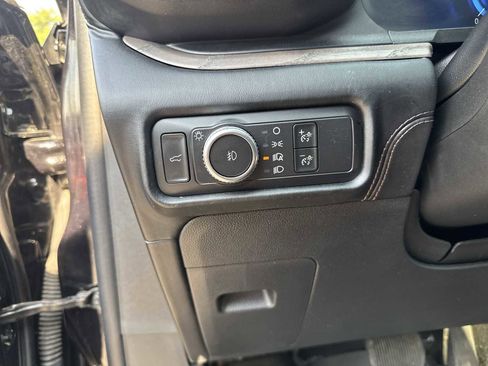 Used 2022 Ford Explorer Platinum w/ Equipment Group 601A image 30