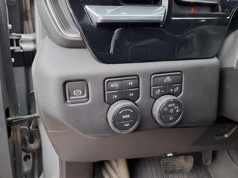 Used 2023 Chevrolet Silverado 1500 RST AWD/4WD image 17