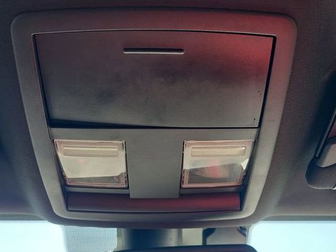 Used 2016 Dodge Challenger SXT image 24