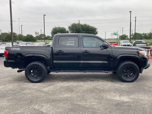 Used 2023 Toyota Tacoma SR AWD/4WD image 4
