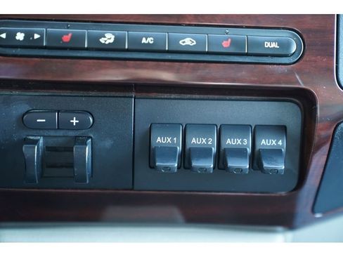 Used 2010 Ford F350 Lariat image 24