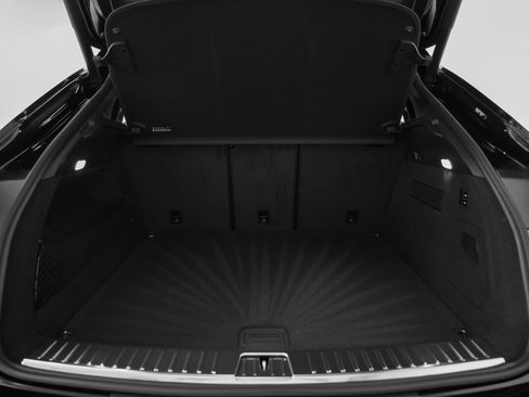 Certified 2026 Porsche Cayenne Coupe AWD/4WD image 18