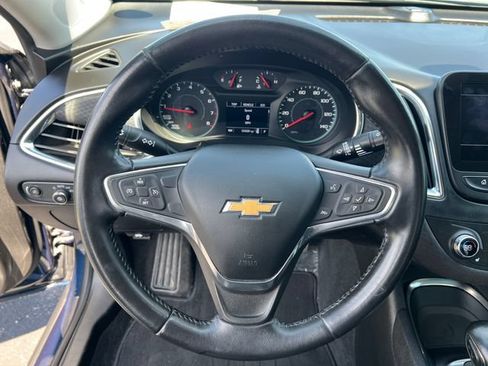 Used 2021 Chevrolet Malibu LT w/ Sport Edition FWD image 16