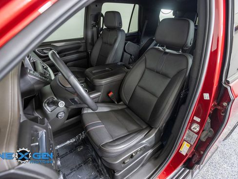 Used 2022 Chevrolet Tahoe RST w/ Luxury Package AWD/4WD image 24