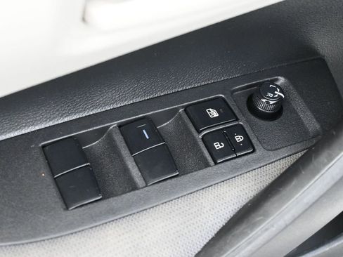 Used 2023 Toyota Corolla LE FWD image 3