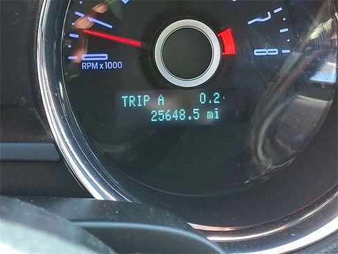 Used 2014 Ford Mustang V6 image 21
