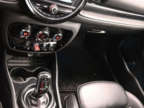 Used 2020 MINI Cooper Clubman S image 23