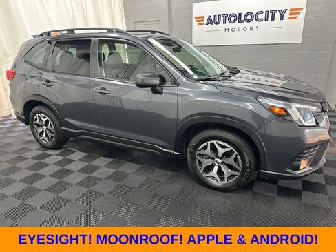 Used 2023 Subaru Forester Premium AWD/4WD image 1