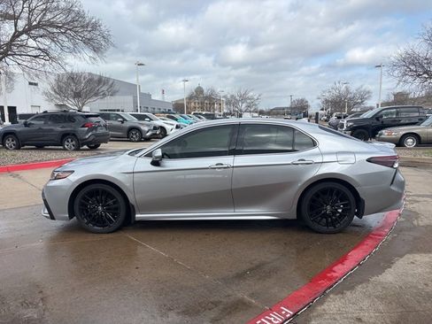 Used 2023 Toyota Camry XSE w/ Cold Weather Package image 8