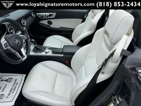 Used 2012 Mercedes-Benz SLK 250 image 11