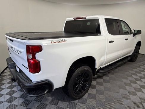 Used 2024 Chevrolet Silverado 1500 Custom Trail Boss w/ LPO, Dark Essentials Package image 6