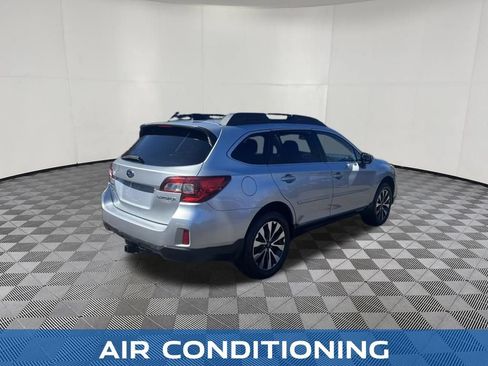 Used 2016 Subaru Outback 2.5i Limited AWD/4WD image 5