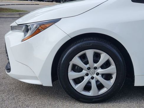 Used 2024 Toyota Corolla LE image 5