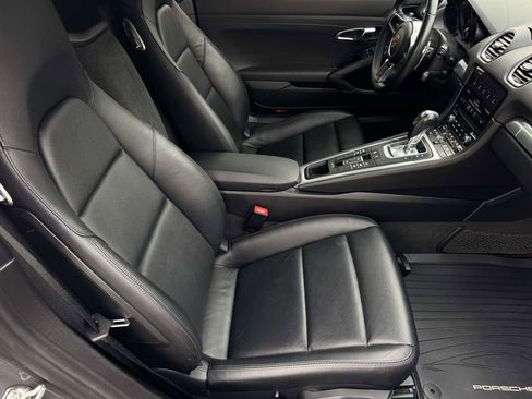 Used 2019 Porsche 718 Boxster image 23