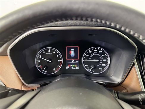 Used 2023 Subaru Outback Touring image 3