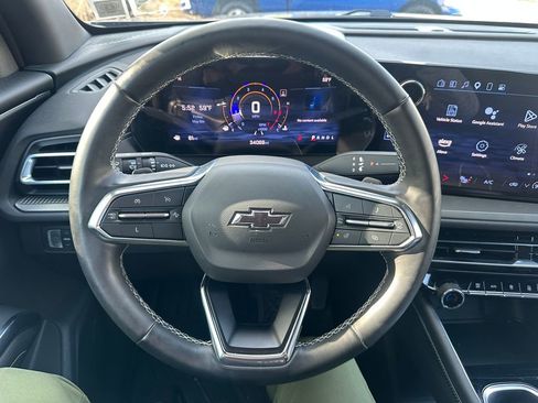 Used 2024 Chevrolet Traverse LS w/ Midnight/Sport Edition FWD image 2