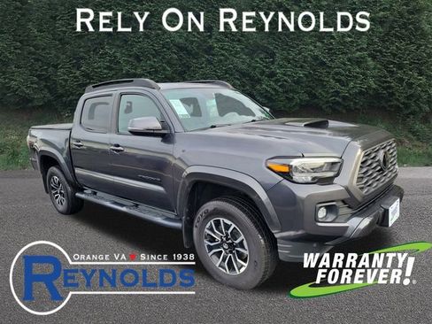 Used 2022 Toyota Tacoma TRD Sport image 1
