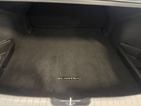 Used 2024 Hyundai Elantra SEL FWD image 27