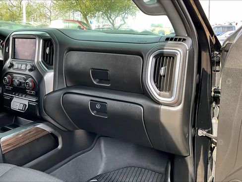 Used 2022 Chevrolet Silverado 1500 LT Trail Boss image 19