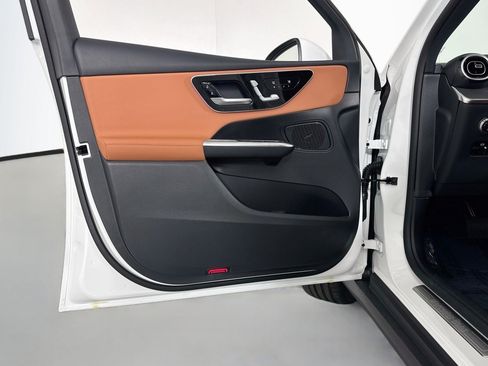 Certified 2026 Mercedes-Benz GLC 300 image 22