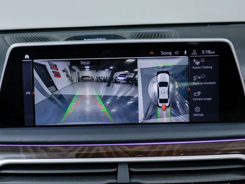 Used 2020 BMW ALPINA B7 xDrive w/ Luxury Rear Seating Package image 50