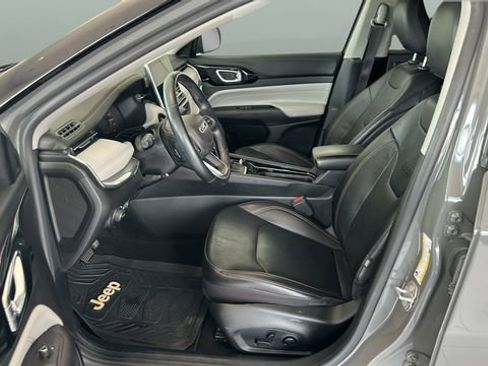 Used 2022 Jeep Compass Limited w/ Sun and Sound Group AWD/4WD image 8