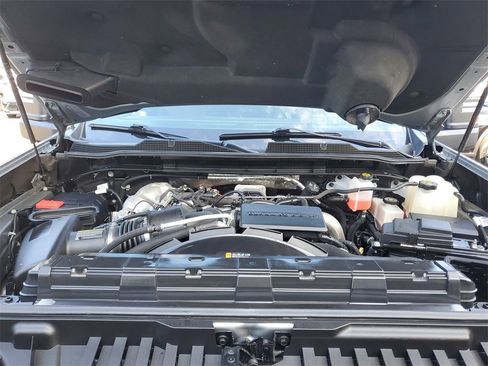 Used 2024 Chevrolet Silverado 3500 High Country w/ Technology Package image 13