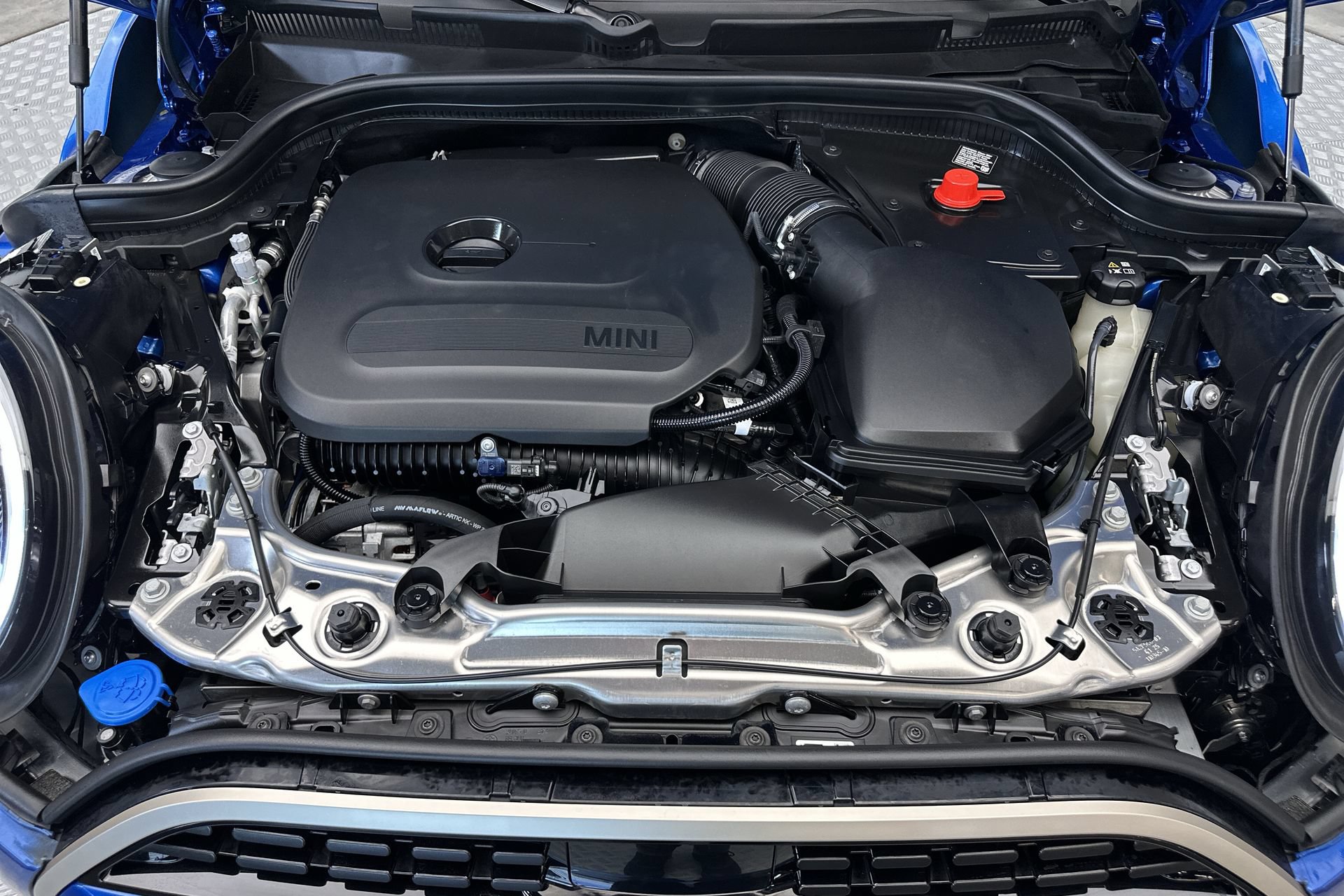 Certified 2026 MINI Cooper 4-Door Hardtop FWD image 26