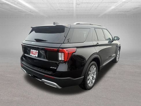 New 2026 Ford Explorer Platinum AWD/4WD image 3