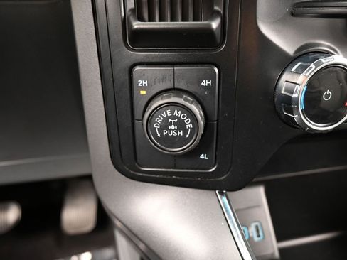 Used 2024 Ford F150 XLT w/ Mobile Office Package image 31