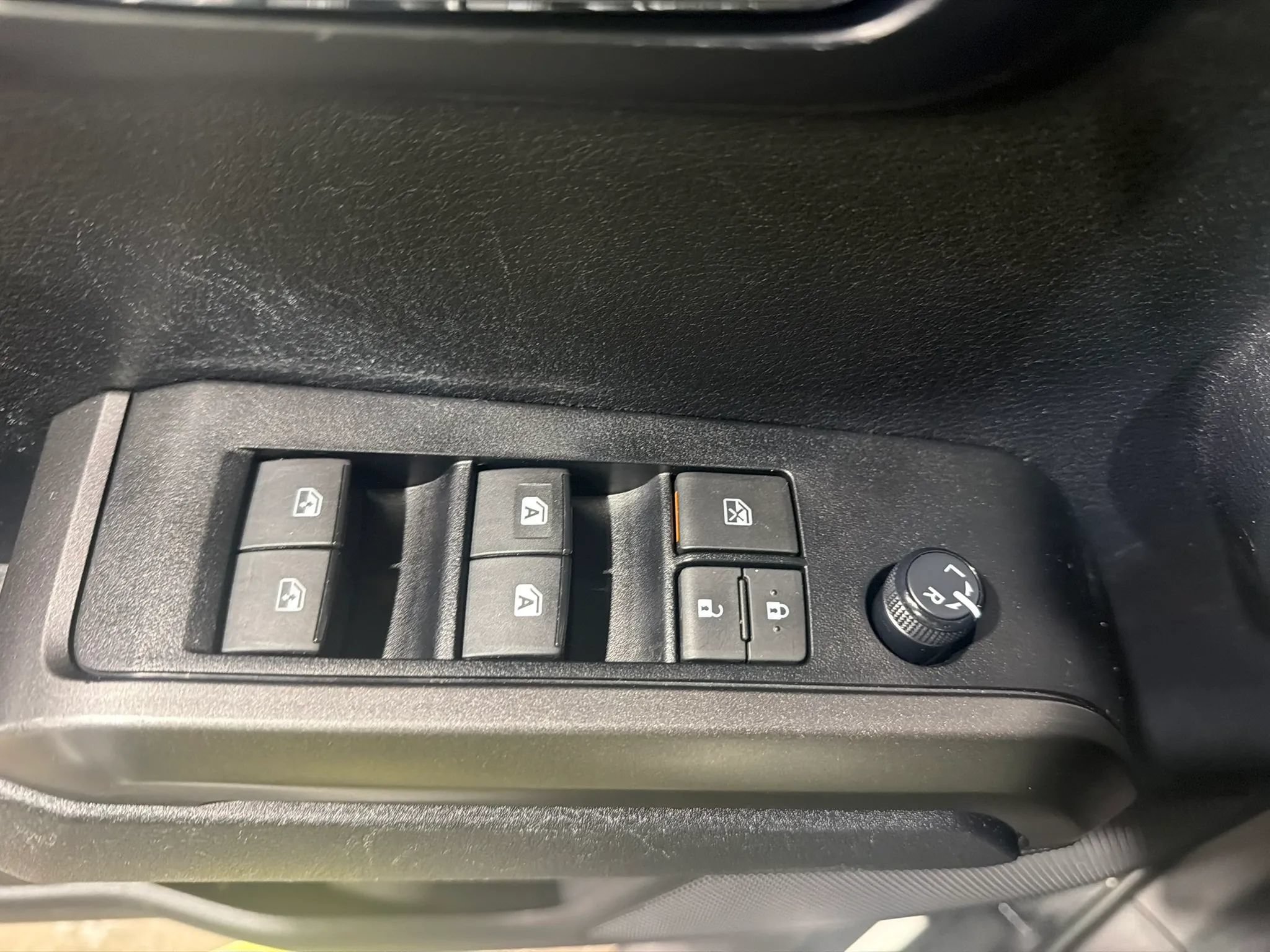 Used 2021 Toyota Tacoma TRD Off-Road AWD/4WD image 34