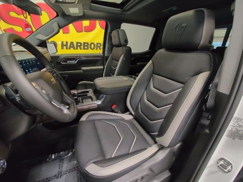 New 2026 Chevrolet Silverado 1500 RST w/ Dark Appearance Package image 15