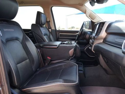 Used 2021 RAM 1500 Laramie AWD/4WD image 18