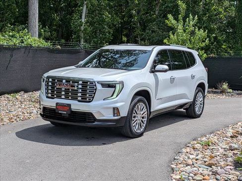 Used 2025 GMC Acadia Denali FWD image 1
