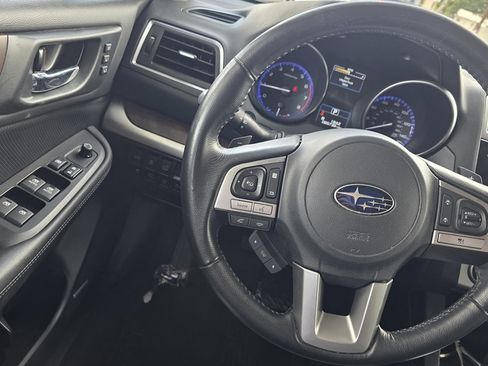 Used 2015 Subaru Outback 2.5i Limited AWD/4WD image 28