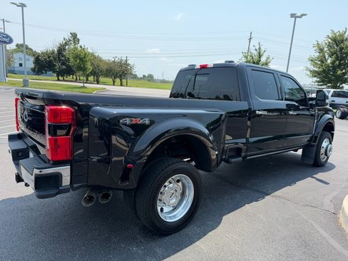Used 2023 Ford F450 Lariat w/ Lariat Ultimate Package AWD/4WD image 6