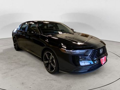 Certified 2025 Honda Accord Sport image 8