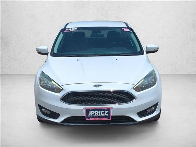Used 2015 Ford Focus SE w/ Equipment Group 201A FWD image 2