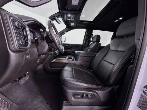 Used 2023 Chevrolet Silverado 2500 High Country w/ LPO, Dark Essentials Package AWD/4WD image 12
