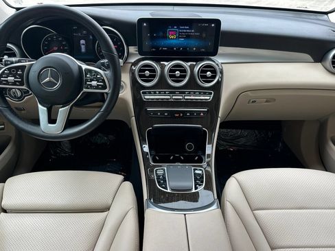 Used 2021 Mercedes-Benz GLC 300 4MATIC image 17