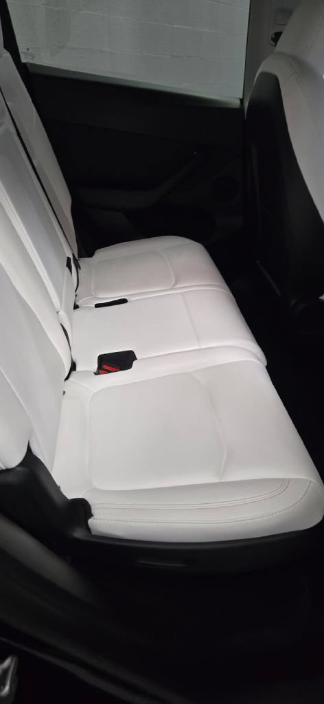 Used 2023 Tesla Model Y AWD image 11