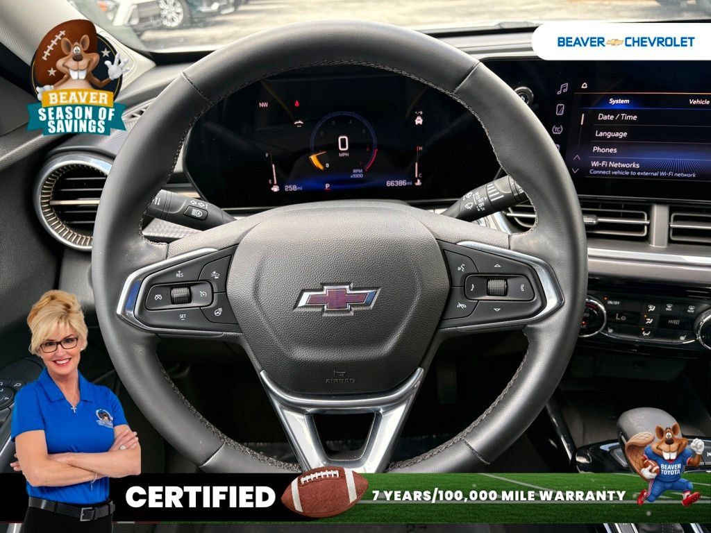 Used 2024 Chevrolet Trax ACTIV w/ Sunroof Package FWD image 18