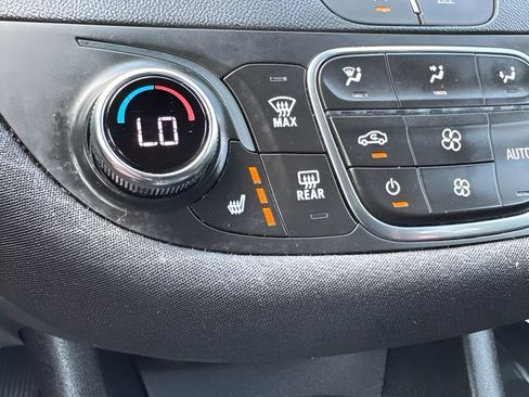 Used 2023 Chevrolet Malibu LT FWD image 20